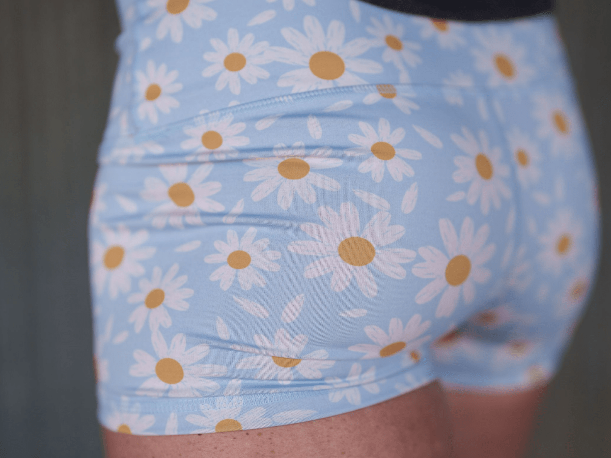 Spring Daisies Shorties - 2POOD