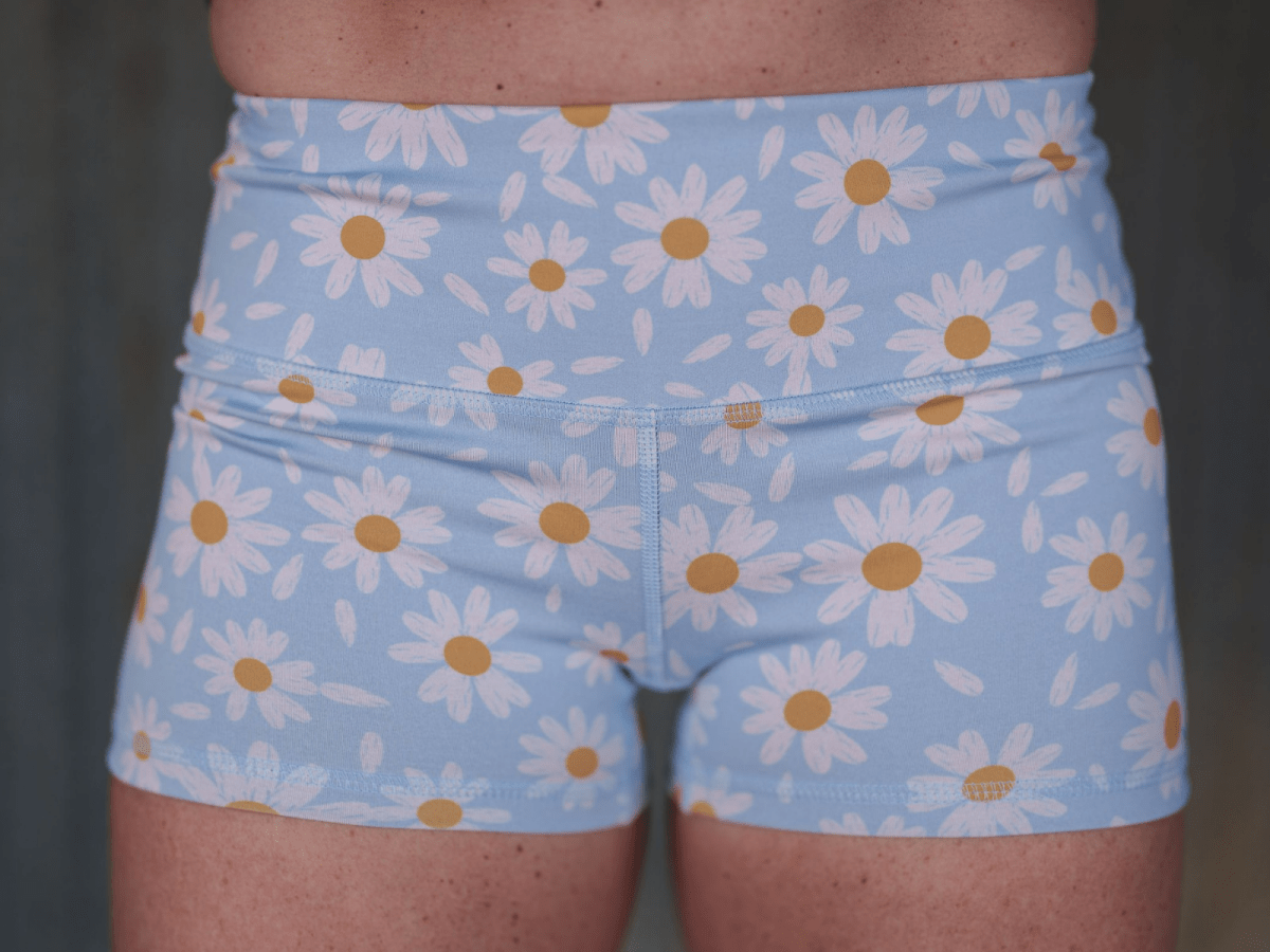 Spring Daisies Shorties - 2POOD